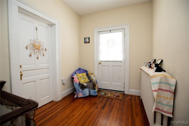 405 E 2nd St, Farmville, VA 23901