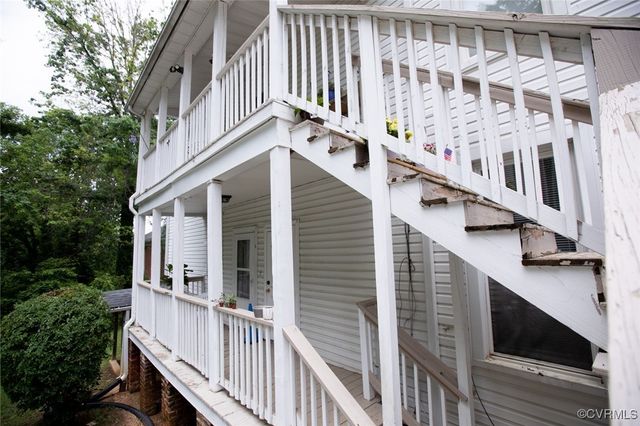 405 E 2nd St, Farmville, VA 23901