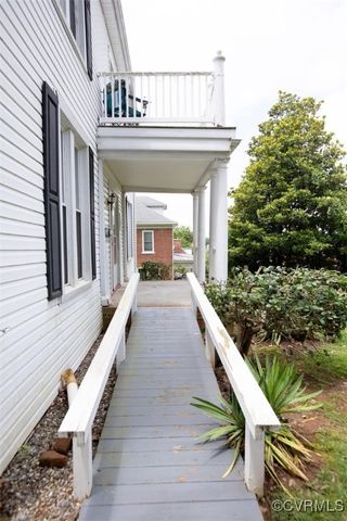 405 E 2nd St, Farmville, VA 23901