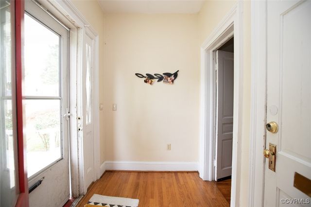 405 E 2nd St, Farmville, VA 23901