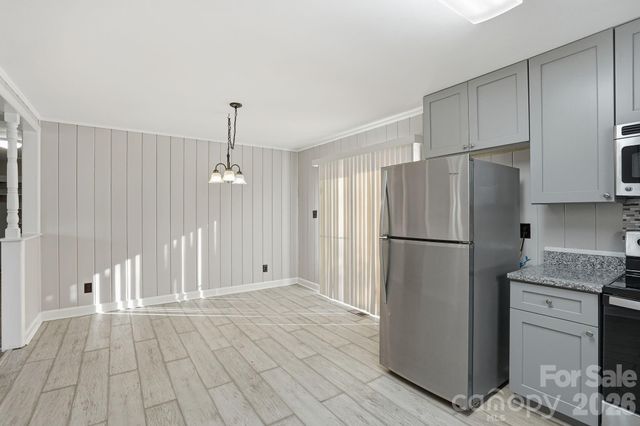 4821 Woodway Place, Charlotte, NC 28208