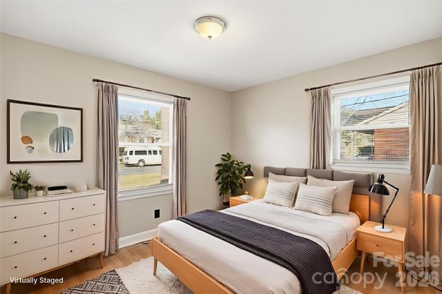 4821 Woodway Place, Charlotte, NC 28208