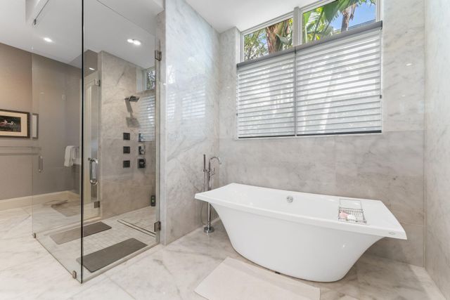 14646 Watermark Way, Palm Beach Gardens, FL 33410