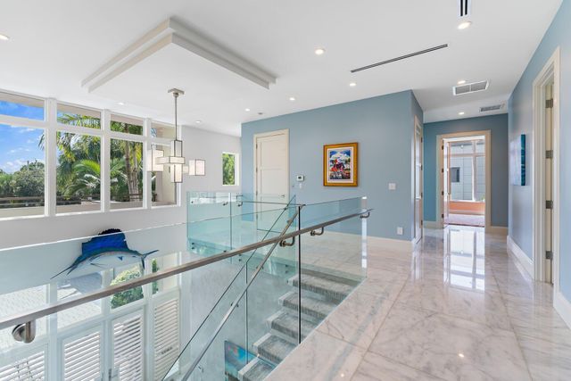 14646 Watermark Way, Palm Beach Gardens, FL 33410