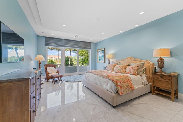 14646 Watermark Way, Palm Beach Gardens, FL 33410