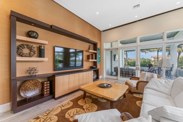 14646 Watermark Way, Palm Beach Gardens, FL 33410