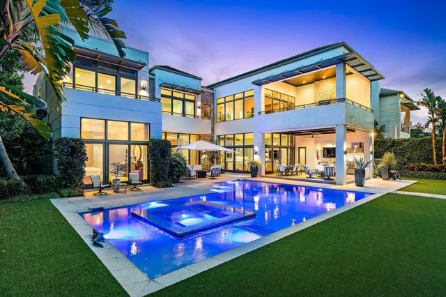 14646 Watermark Way, Palm Beach Gardens, FL 33410