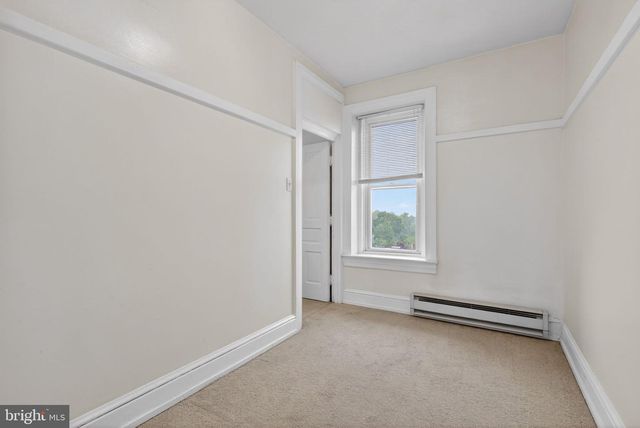 121 N MAIN ST, Red Lion, PA 17356