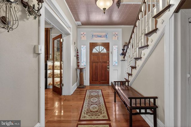 121 N MAIN ST, Red Lion, PA 17356