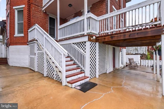 121 N MAIN ST, Red Lion, PA 17356