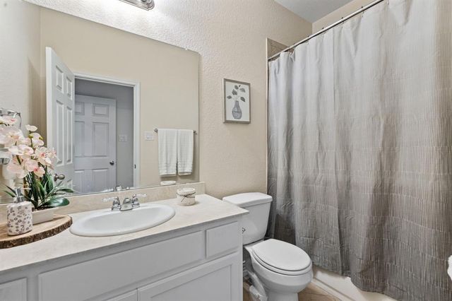 7716 Pace Ravine DR, Lago Vista, TX 78645