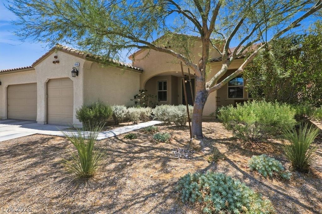 Image 2 of property listing at 8549 Alberta Falls Avenue, Las Vegas, NV 89113