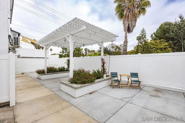 3177 Elm St., San Diego, CA 92102
