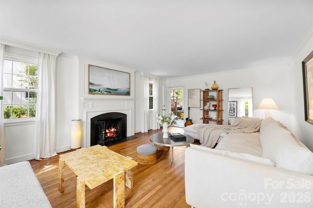 1519 Providence Road, Charlotte, NC 28207