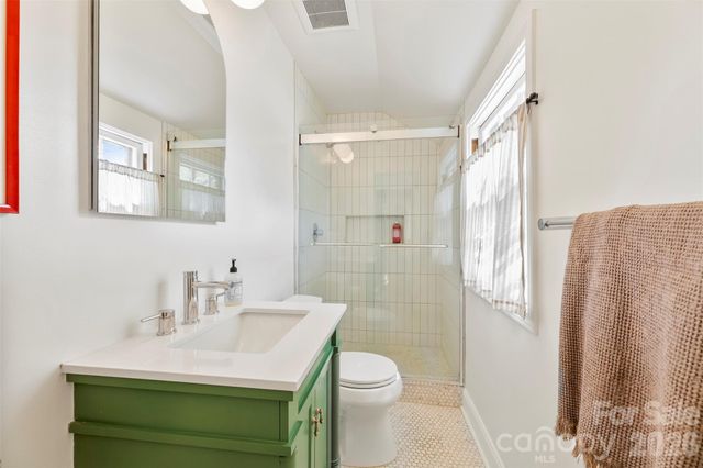 1519 Providence Road, Charlotte, NC 28207