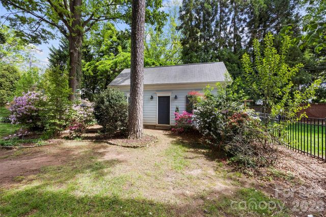 1519 Providence Road, Charlotte, NC 28207