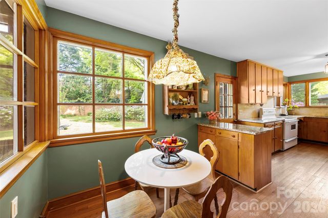 1519 Providence Road, Charlotte, NC 28207