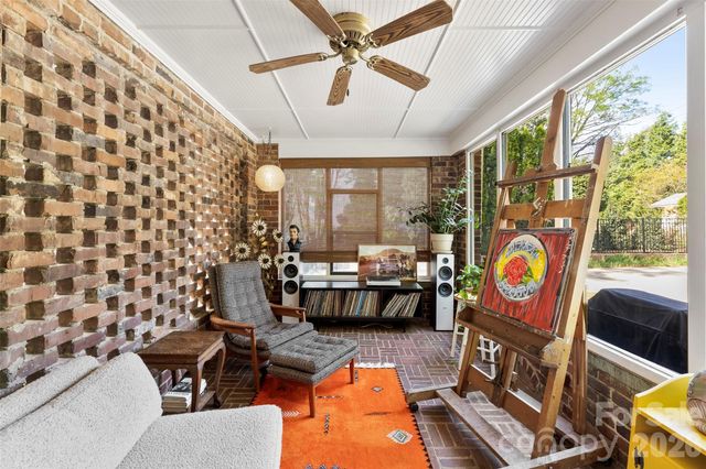 1519 Providence Road, Charlotte, NC 28207