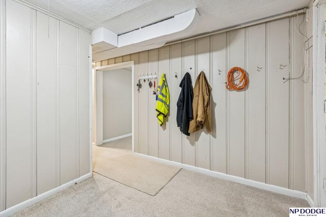 1038 N 75 Street, Omaha, NE 68114