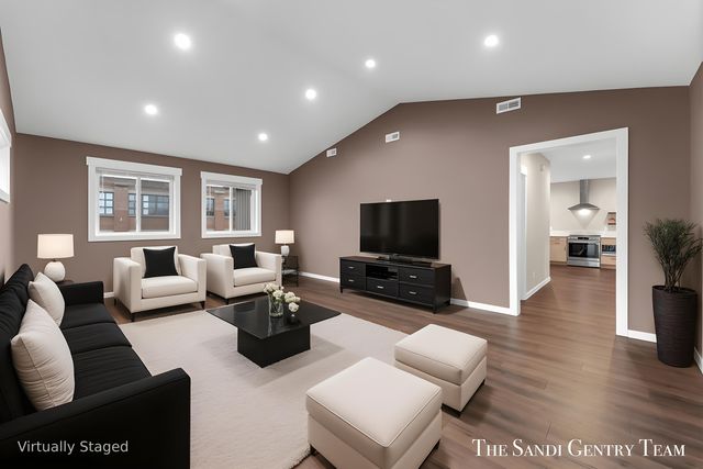 300 N 7th Street Unit 2 - Upper, Grand Haven, MI 49417