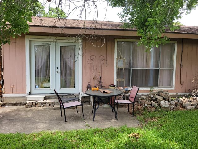 13803 Southline Road, Sugar Land, TX 77498