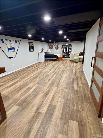 3015 Peal Drive, St Louis, MO 63125