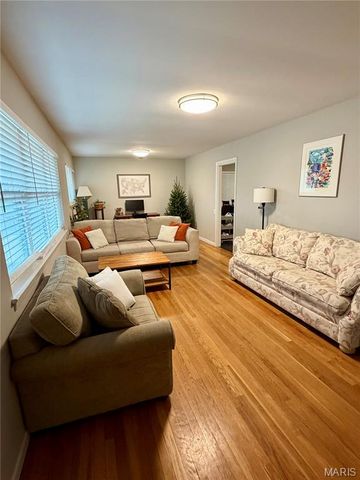 3015 Peal Drive, St Louis, MO 63125