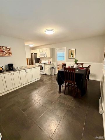 3015 Peal Drive, St Louis, MO 63125