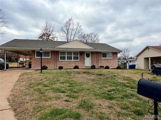 3015 Peal Drive, St Louis, MO 63125