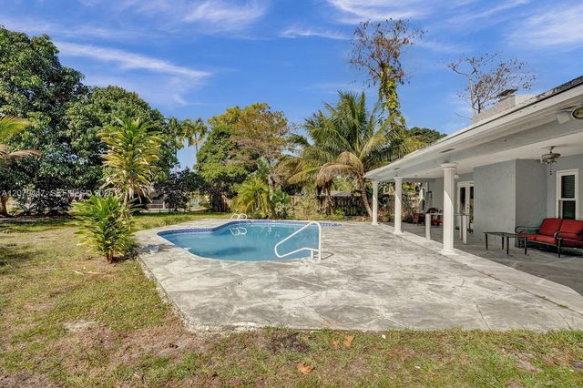 8350 NW 15th Court, Coral Springs, FL 33071