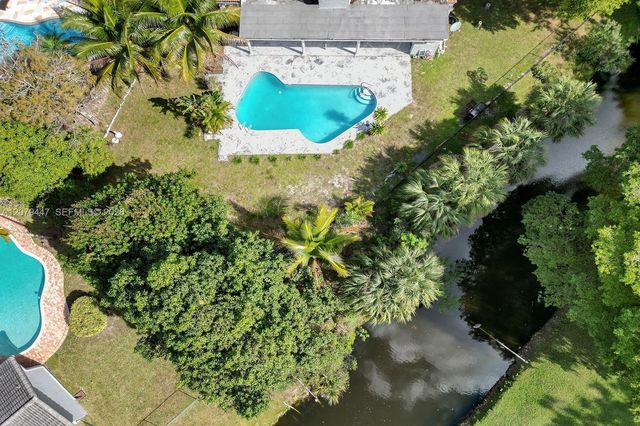 8350 NW 15th Court, Coral Springs, FL 33071