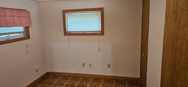15 Violet St, Lakeville, MA 02347