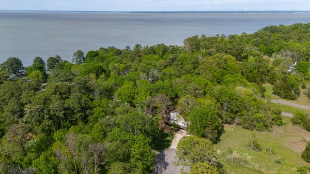 41 Oak Cove Lane, Coldspring, TX 77331