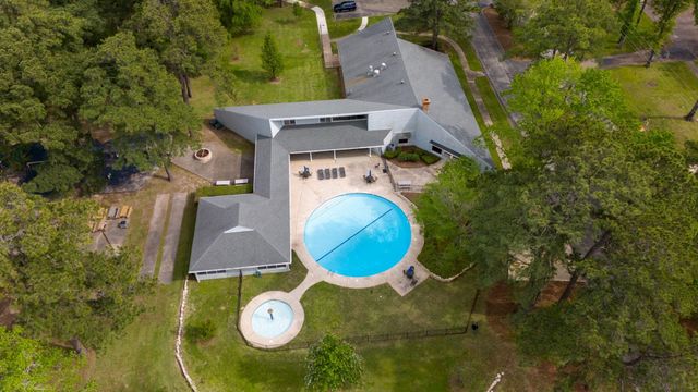 41 Oak Cove Lane, Coldspring, TX 77331
