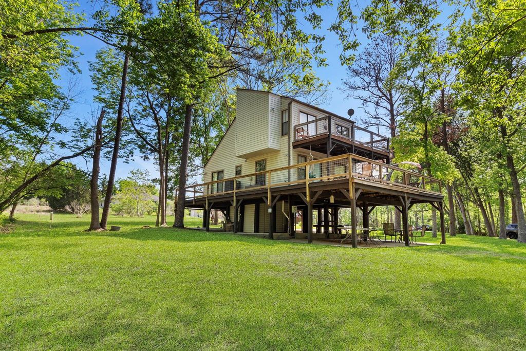 41 Oak Cove Lane, Coldspring, TX 77331