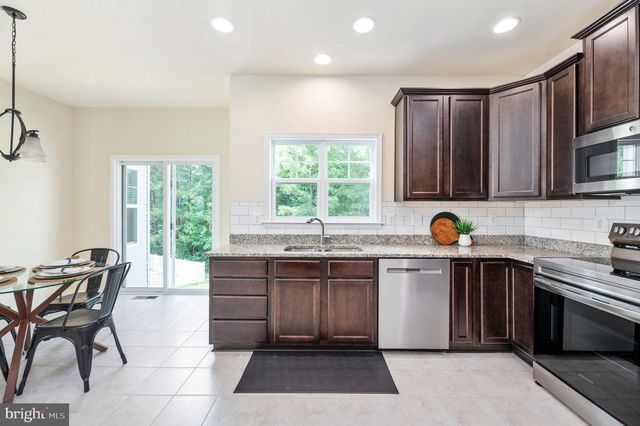 7323 LEGACY LN, Ruther Glen, VA 22546