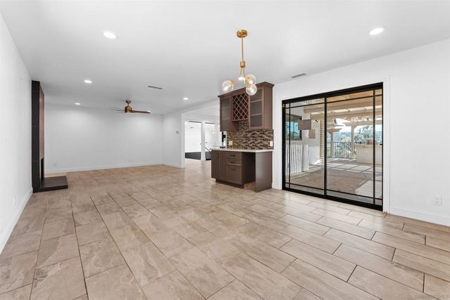 3006 Skycrest Drive, Fallbrook, CA 92028