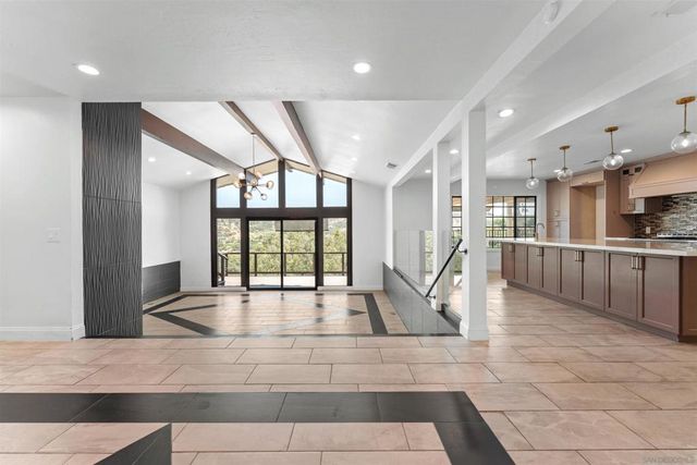 3006 Skycrest Drive, Fallbrook, CA 92028