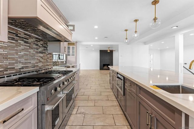3006 Skycrest Drive, Fallbrook, CA 92028