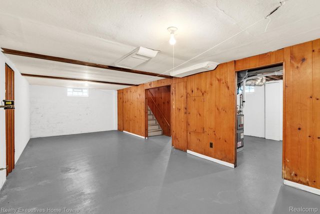 1407 Minnie Street, Port Huron, MI 48060