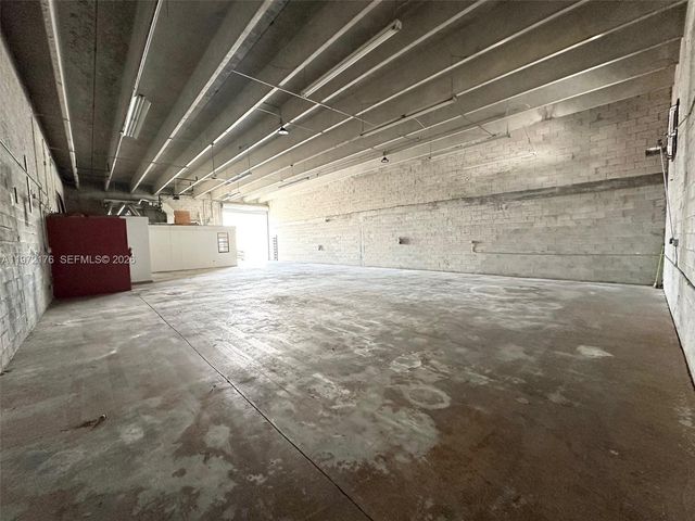 5220 NW 72nd Ave F23, Miami, FL 33166