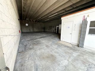 5220 NW 72nd Ave F23, Miami, FL 33166