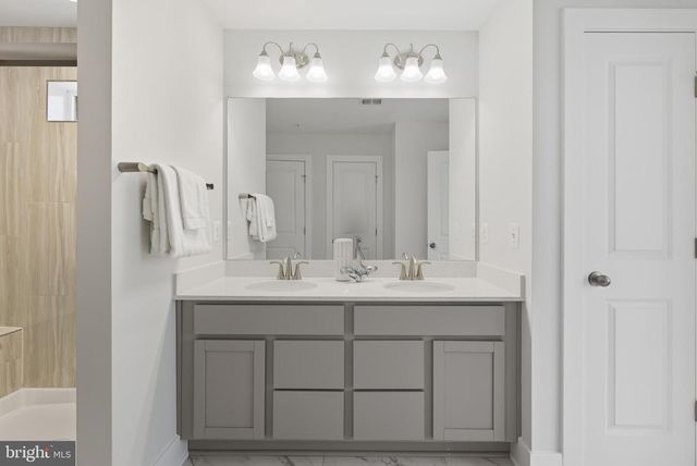 328 RIDGE RD, Washington Grove, MD 20880