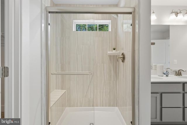 328 RIDGE RD, Washington Grove, MD 20880