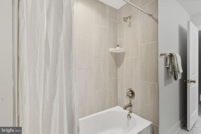 328 RIDGE RD, Washington Grove, MD 20880