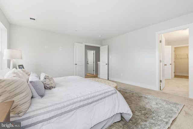 328 RIDGE RD, Washington Grove, MD 20880