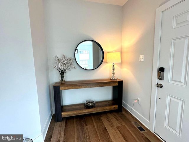 328 RIDGE RD, Washington Grove, MD 20880