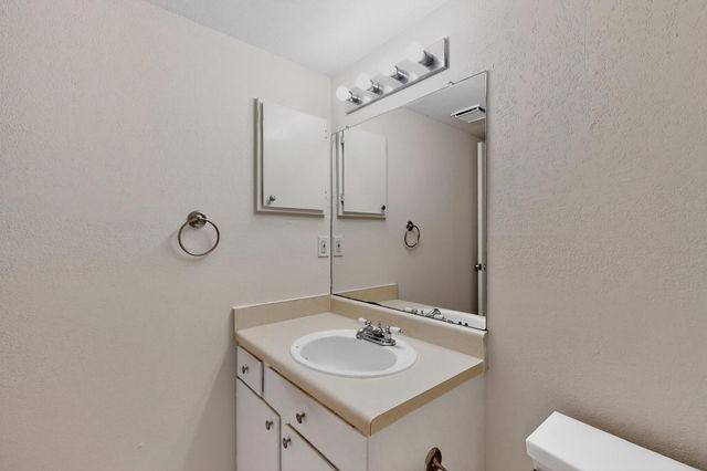 2240 Tarpley Road 242, Carrollton, TX 75006