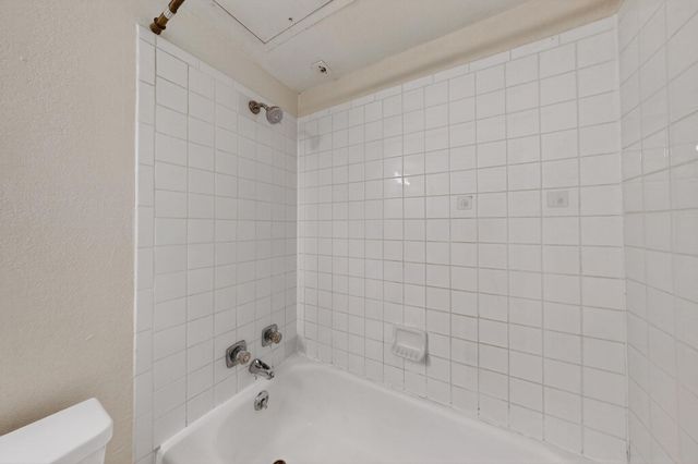 2240 Tarpley Road 242, Carrollton, TX 75006