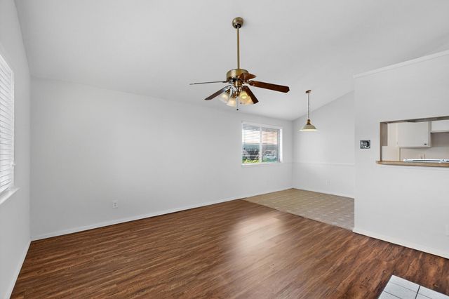 2240 Tarpley Road 242, Carrollton, TX 75006